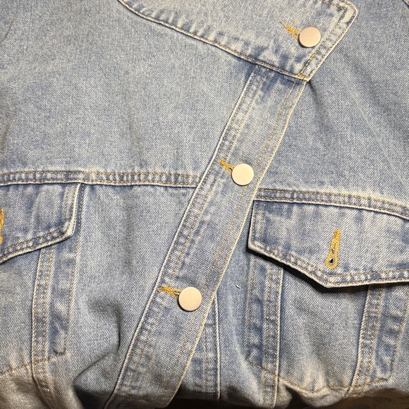 NWT Stylish Denim Jacket - Picture 7 of 7
